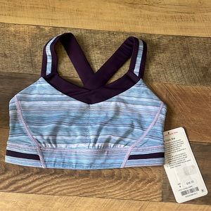 Lululemon sports bra size 4
